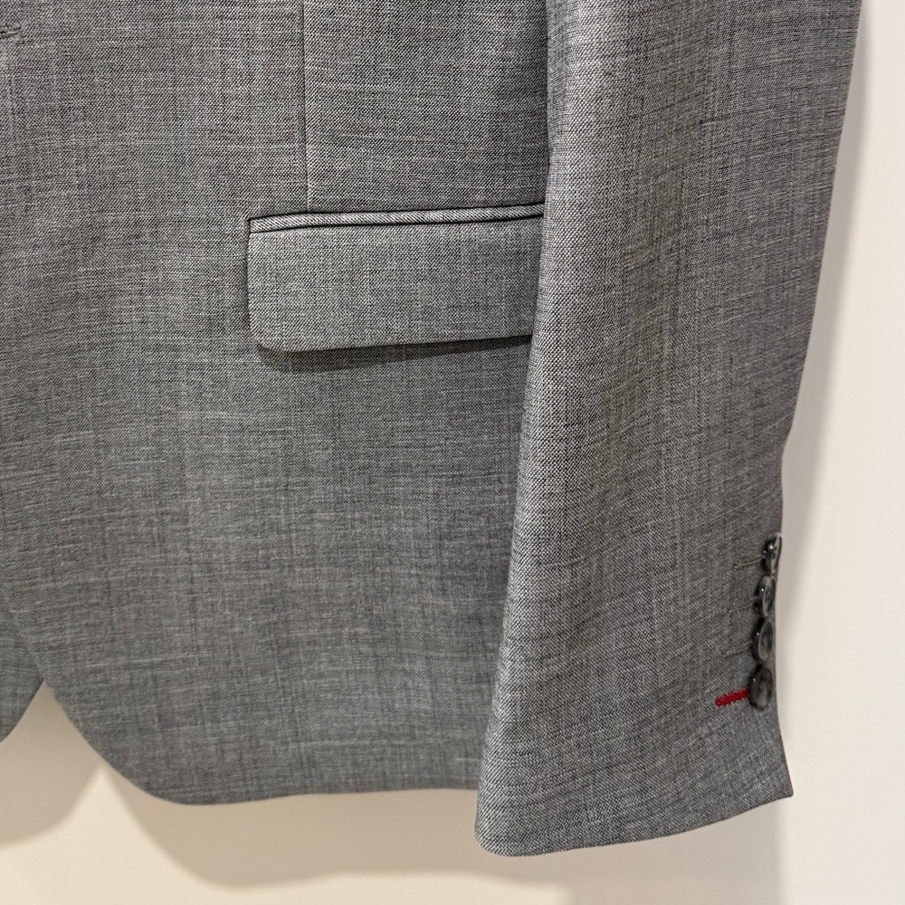 Tahari Men's Classic Suit Gray NWOT - Picture 4 of 9